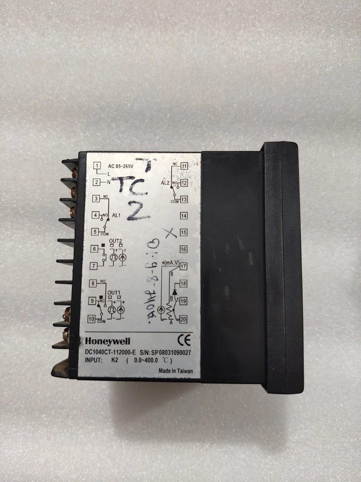 HONEYWELL DC1040CT-112000-E DC1040 CONTROLLER